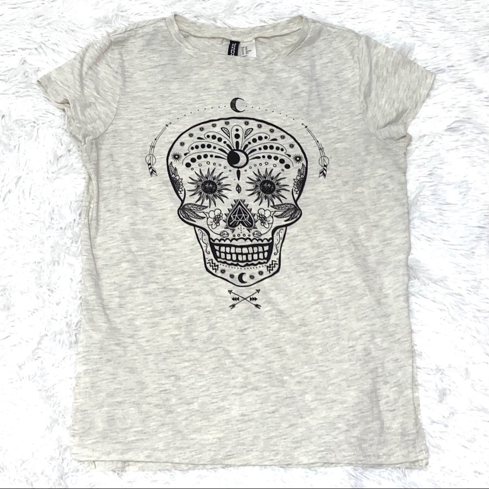 H&M Sugar Skull Graphic Tee